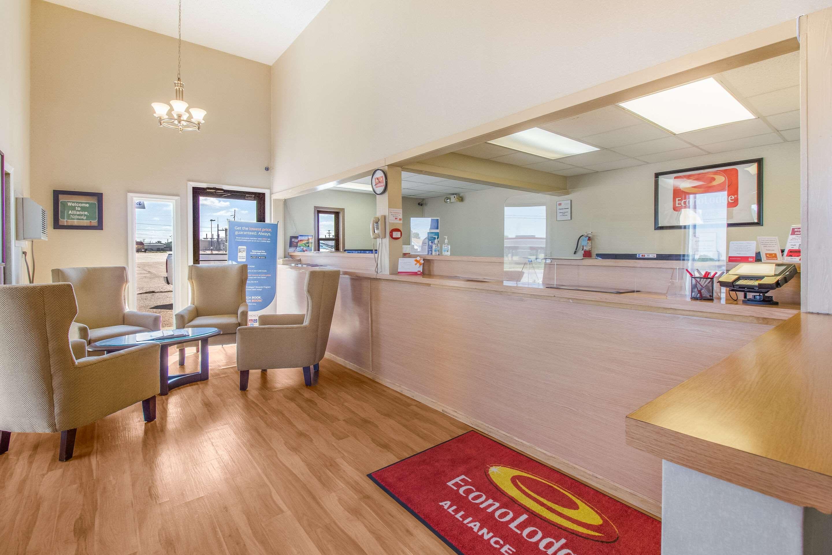 Econo Lodge Альянс Екстер'єр фото